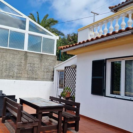 Villa Familia Dehoux Camacha  Екстер'єр фото