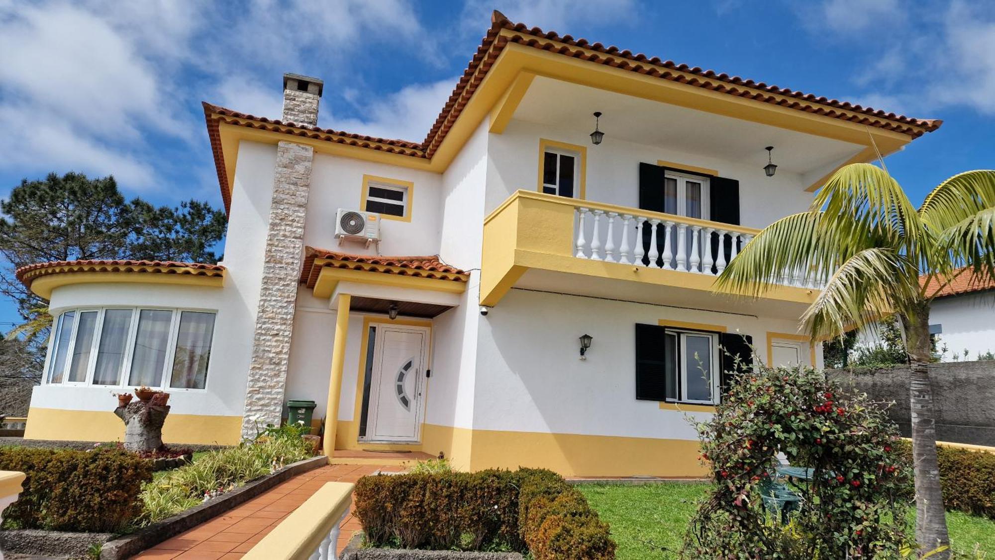 Villa Familia Dehoux Camacha  Екстер'єр фото